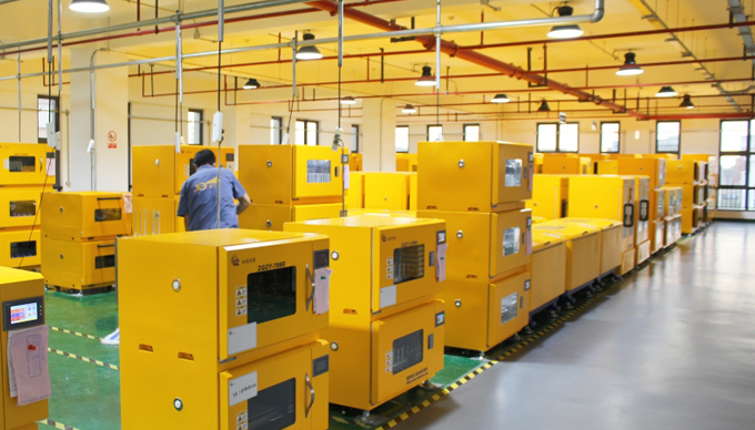 ทำไม biosafety Laminar flow hoods มีความสำคัญในการปกป้องตัวอย่างและการทดลองในห้องปฏิบัติการ